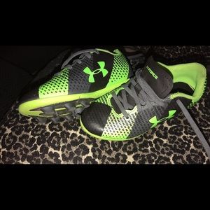 Kids under armour soccer cleats